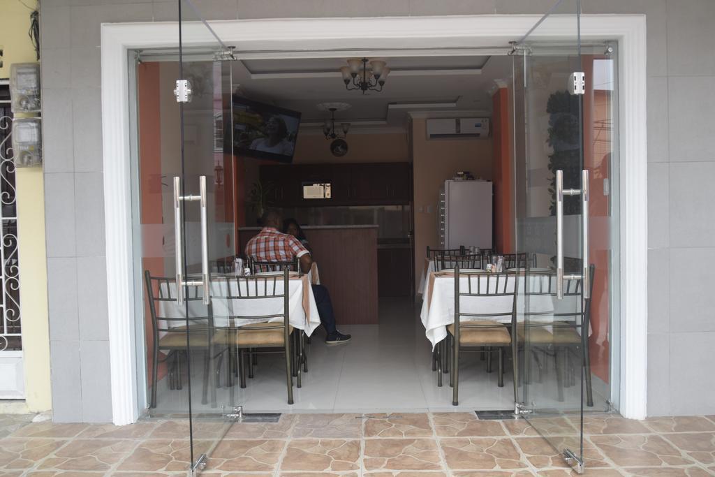Olan'S Hotel Group Esmeraldas Extérieur photo